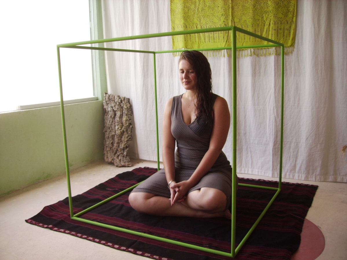 Meditación en Hexaedro (Cubo)